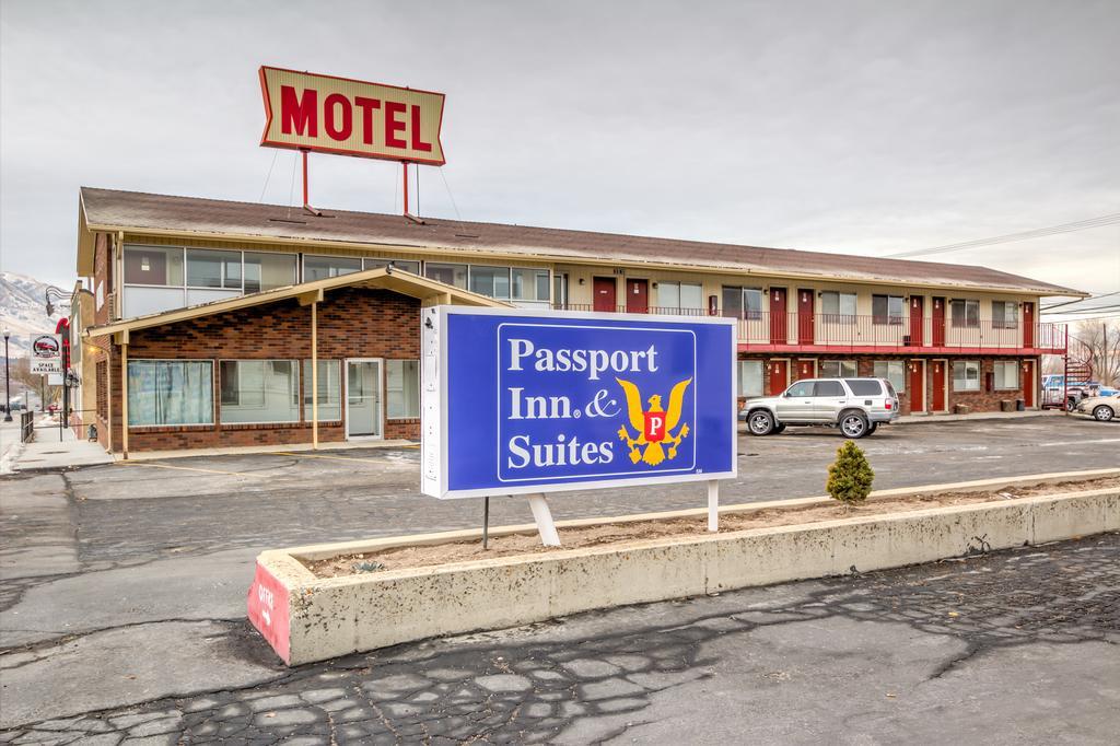 בריגהאם סיטי Galaxie Motel מראה חיצוני תמונה